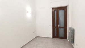 Locale commerciale in centro storico Vercelli - ristrutturazione